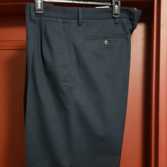 St. JOHN'S BAY Worry Free Trousers Size 42×30 - Picture 4 of 8